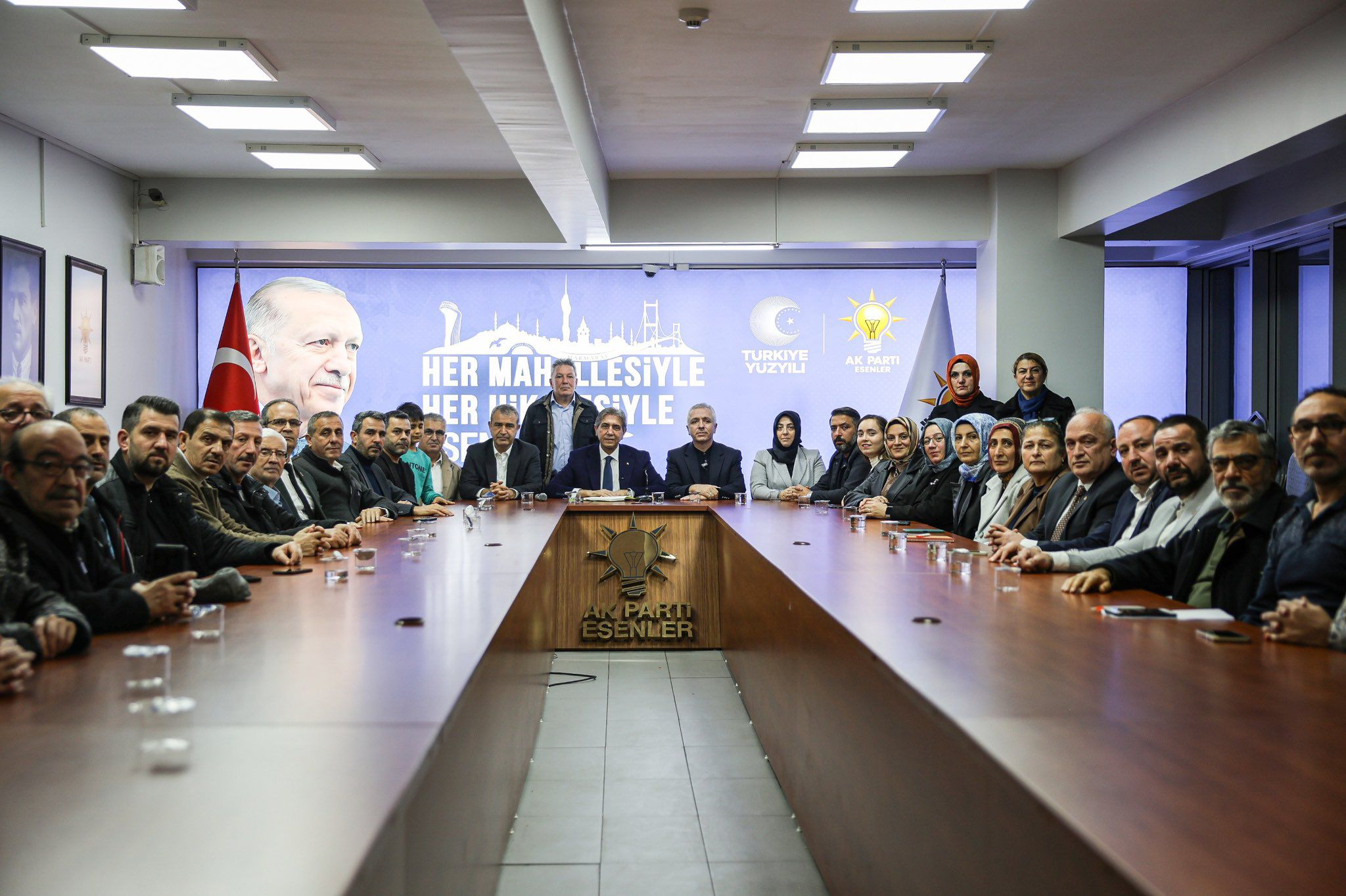 Genel Başkan Yardımcısı Mustafa Demir, Esenler’de Esnaf ve Cami Ziyaretlerinde Bulundu